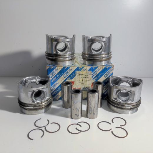 SERIE 4 PEZZI PISTONI MAGG. 0.4 FIAT DUCATO 4x4 2.5 TD ORIGINALE 99441496